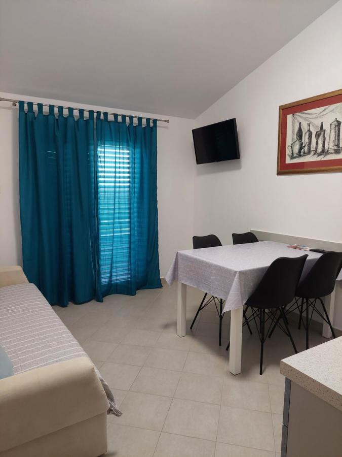 Apartment Roglic Раб Экстерьер фото