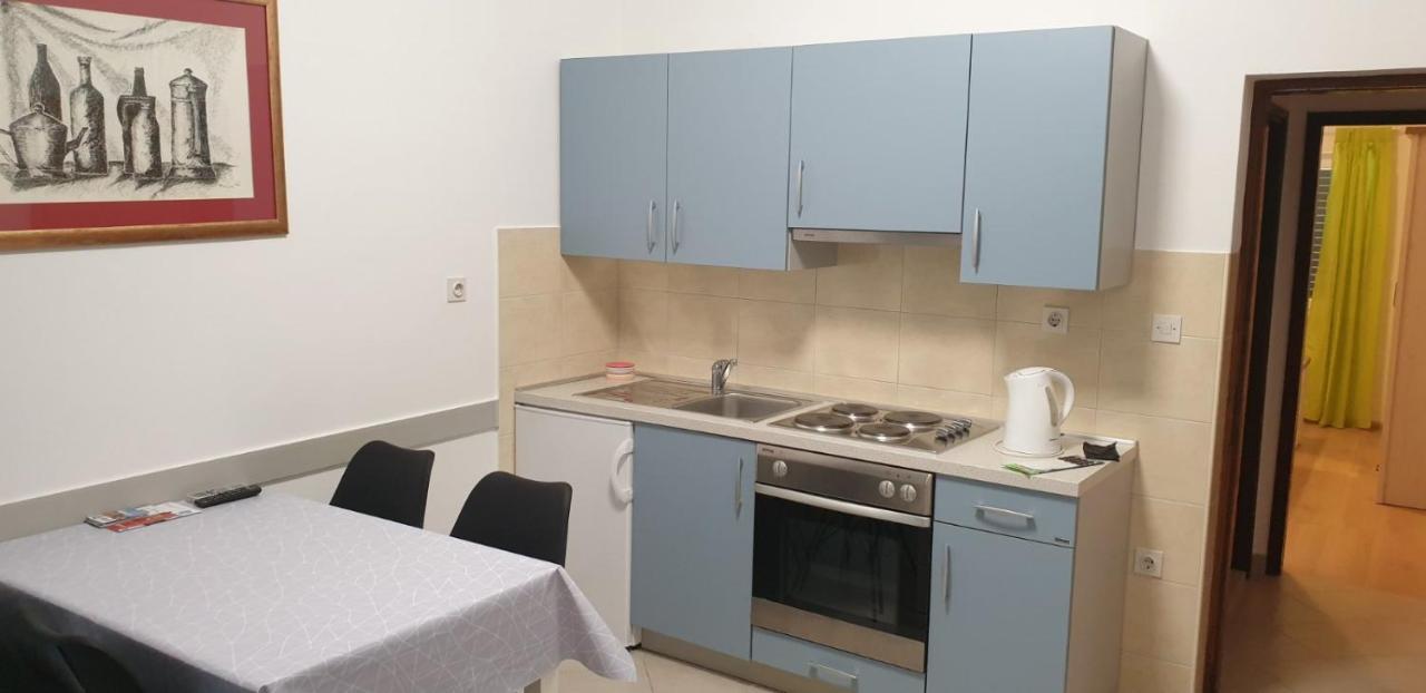 Apartment Roglic Раб Экстерьер фото
